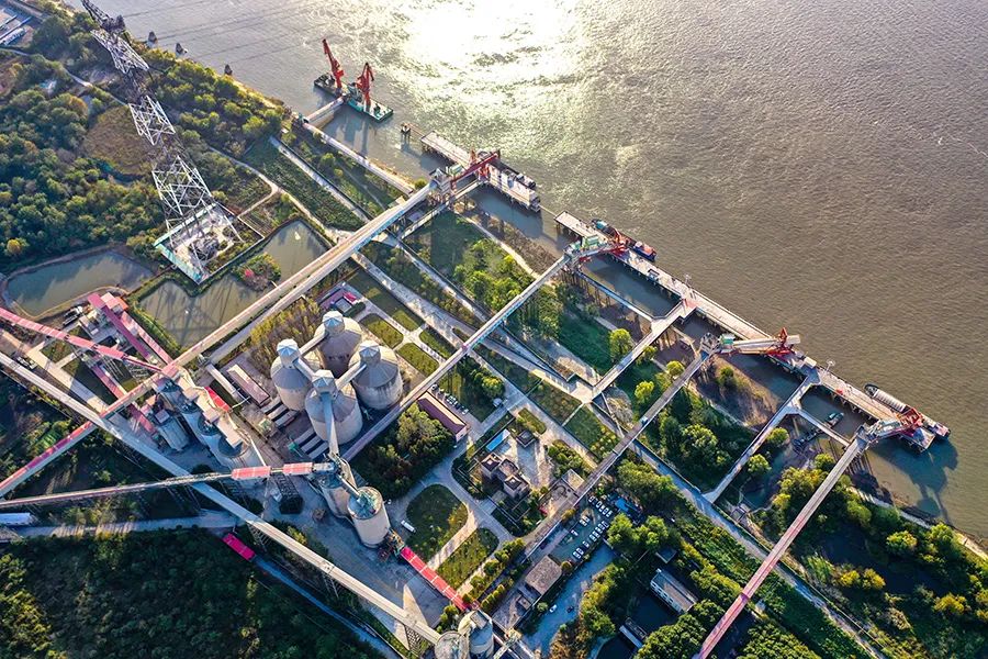 全感知岸電系統播報：船舶用上清潔岸電，進入綠色低碳時代
